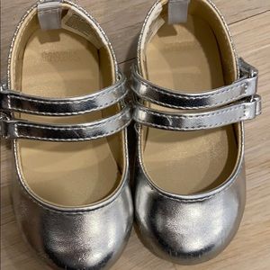 Gymboree silver baby shoes